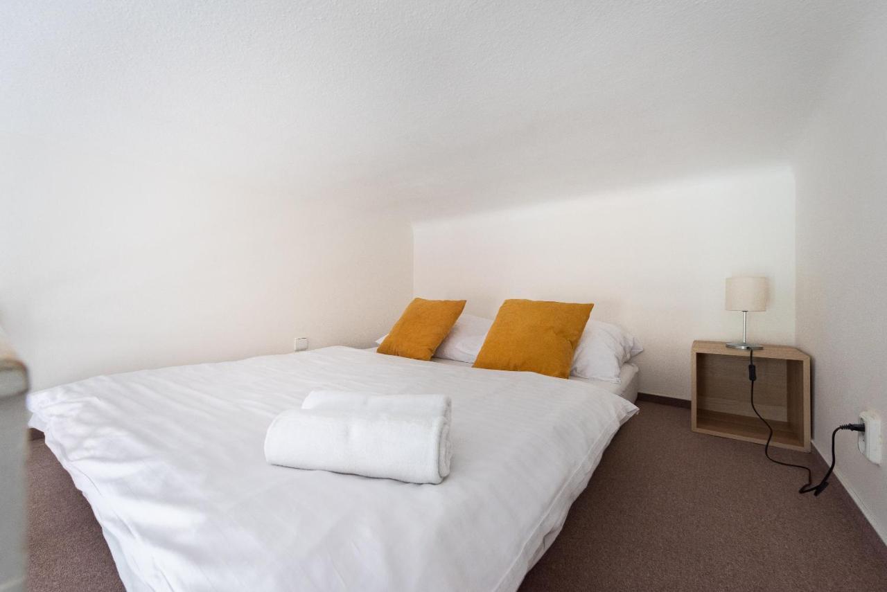 Budget Reznicka Apartment Prague Exterior photo