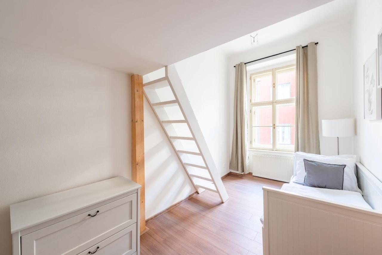 Budget Reznicka Apartment Prague Exterior photo