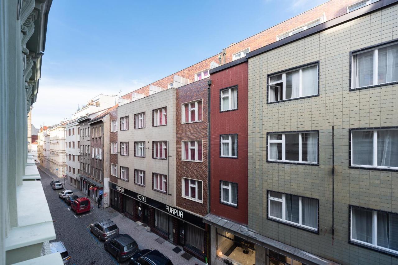 Budget Reznicka Apartment Prague Exterior photo